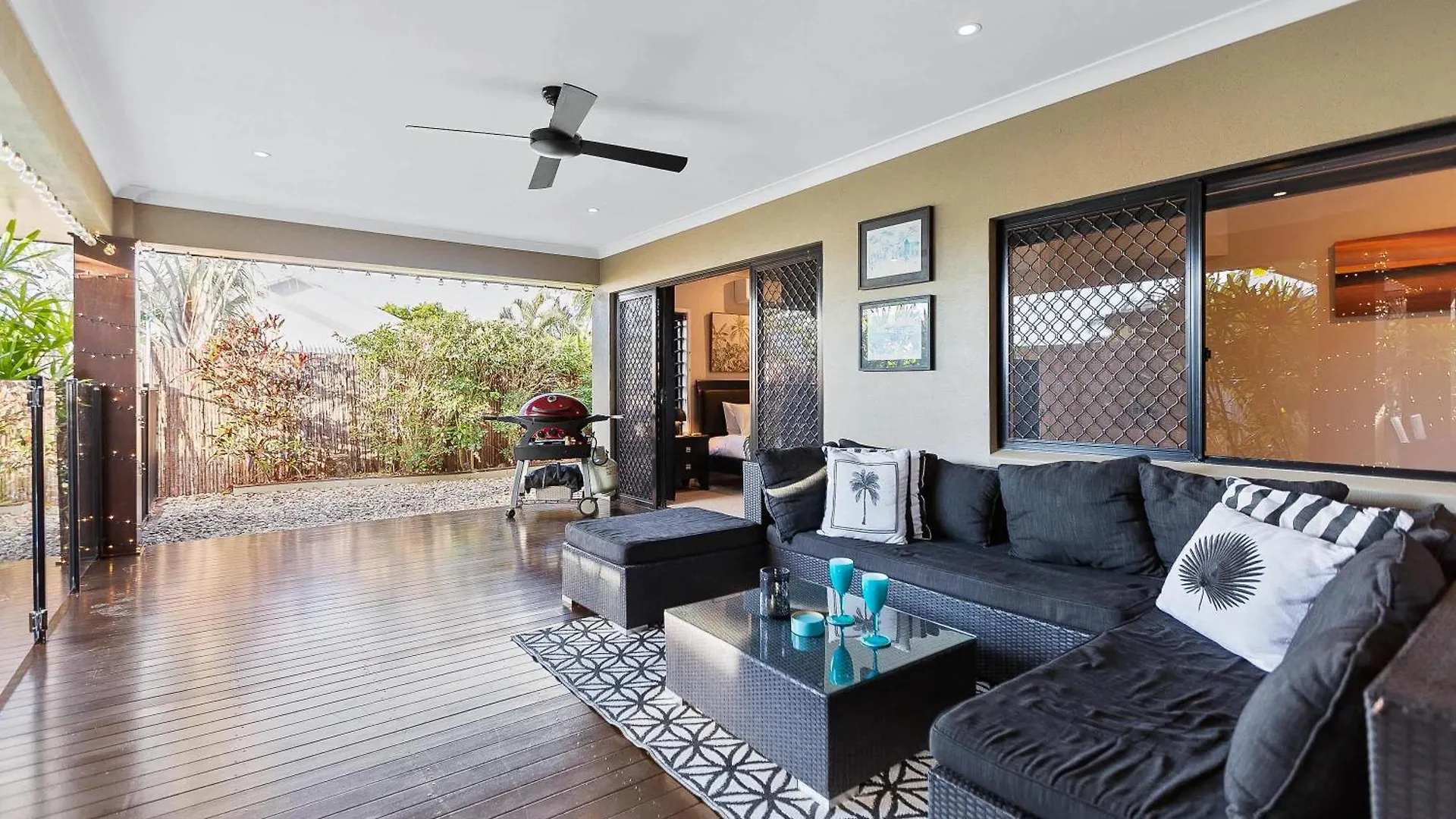 Modere Villa Kewarra Beach Feriehus