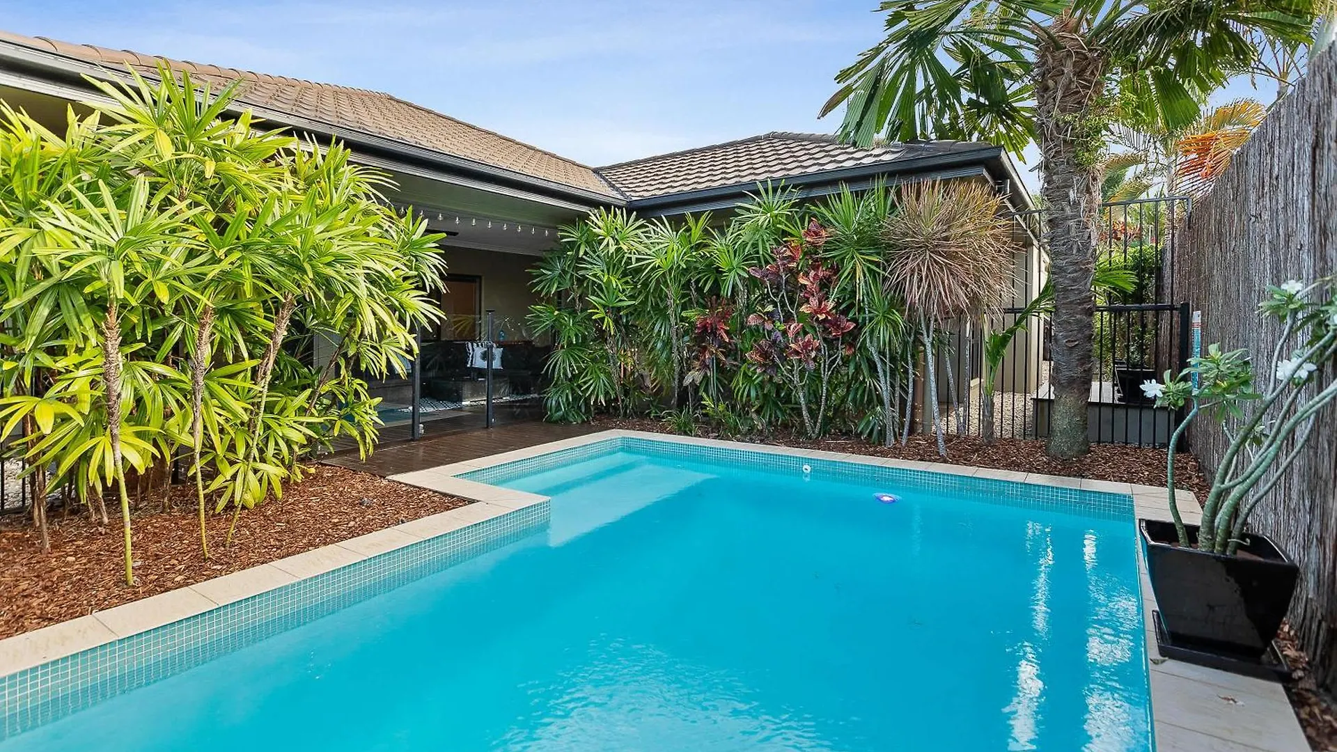 Modere Villa Kewarra Beach